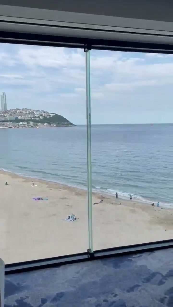 웨스틴 조선 부산 그랜드볼룸 통창 밖 해운대 해변